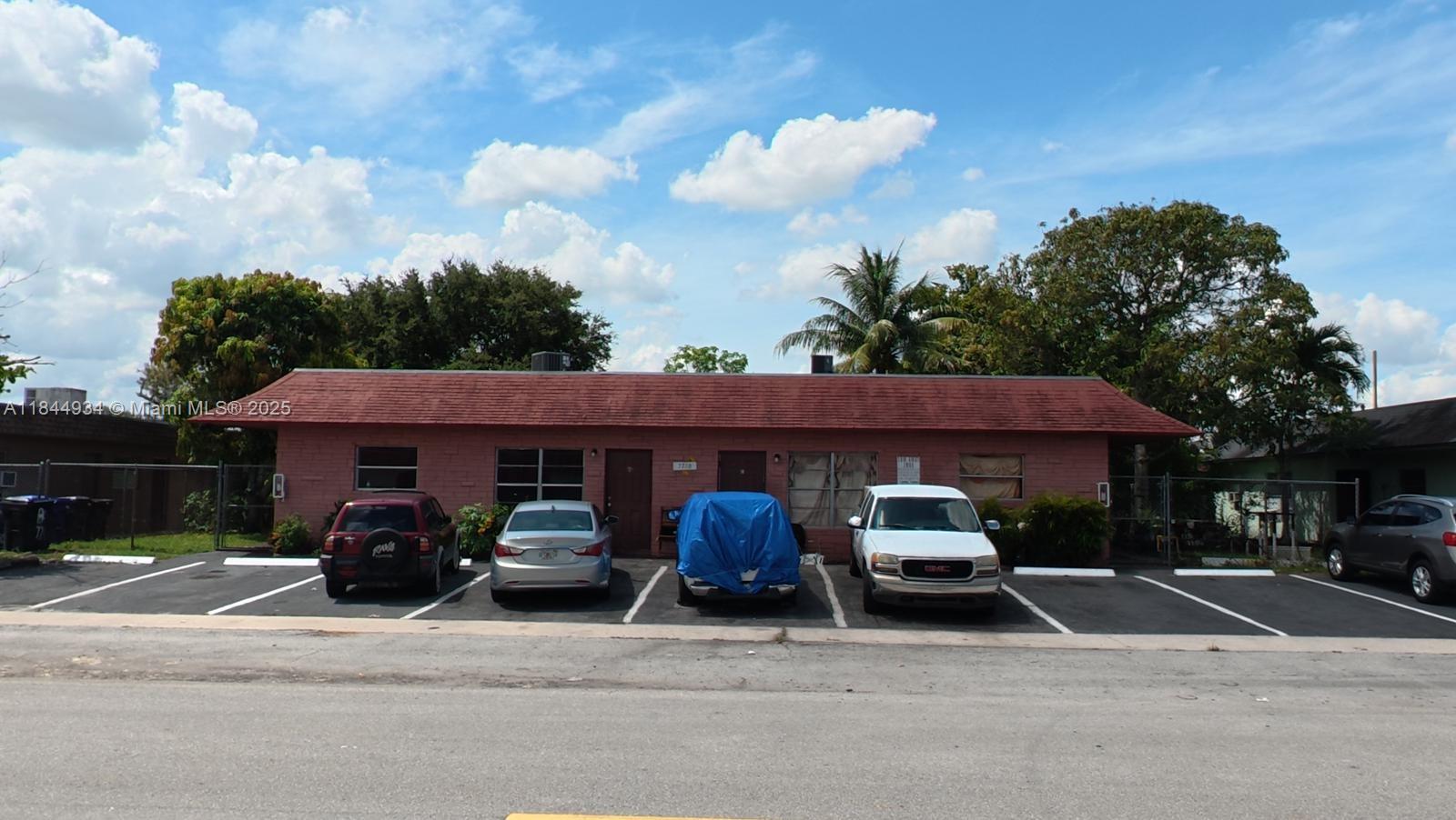 See details / 3732 sq. ft. $ 2025-08-02 0 Photo