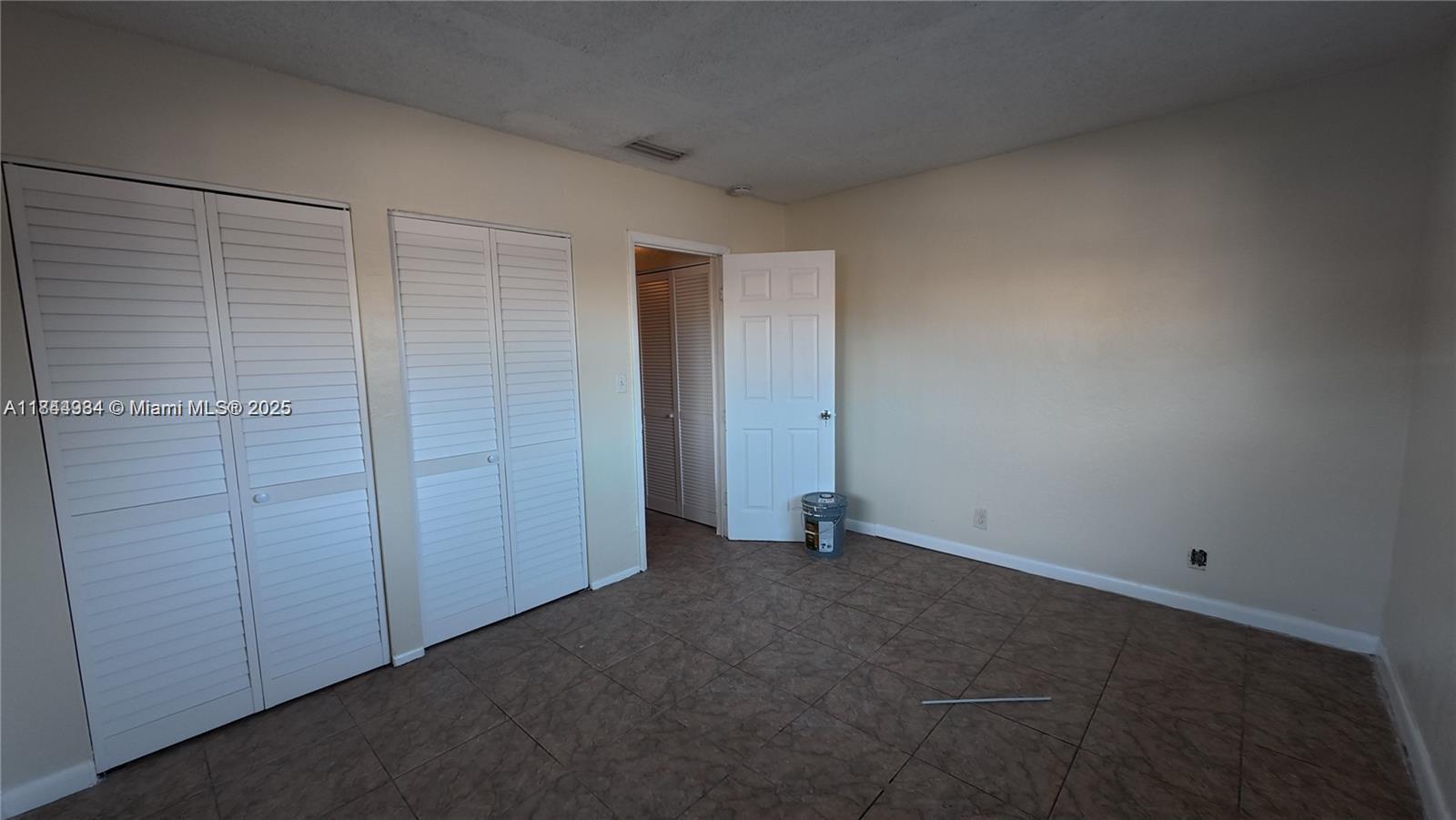 See details / 3732 sq. ft. $ 2025-08-02 0 Photo