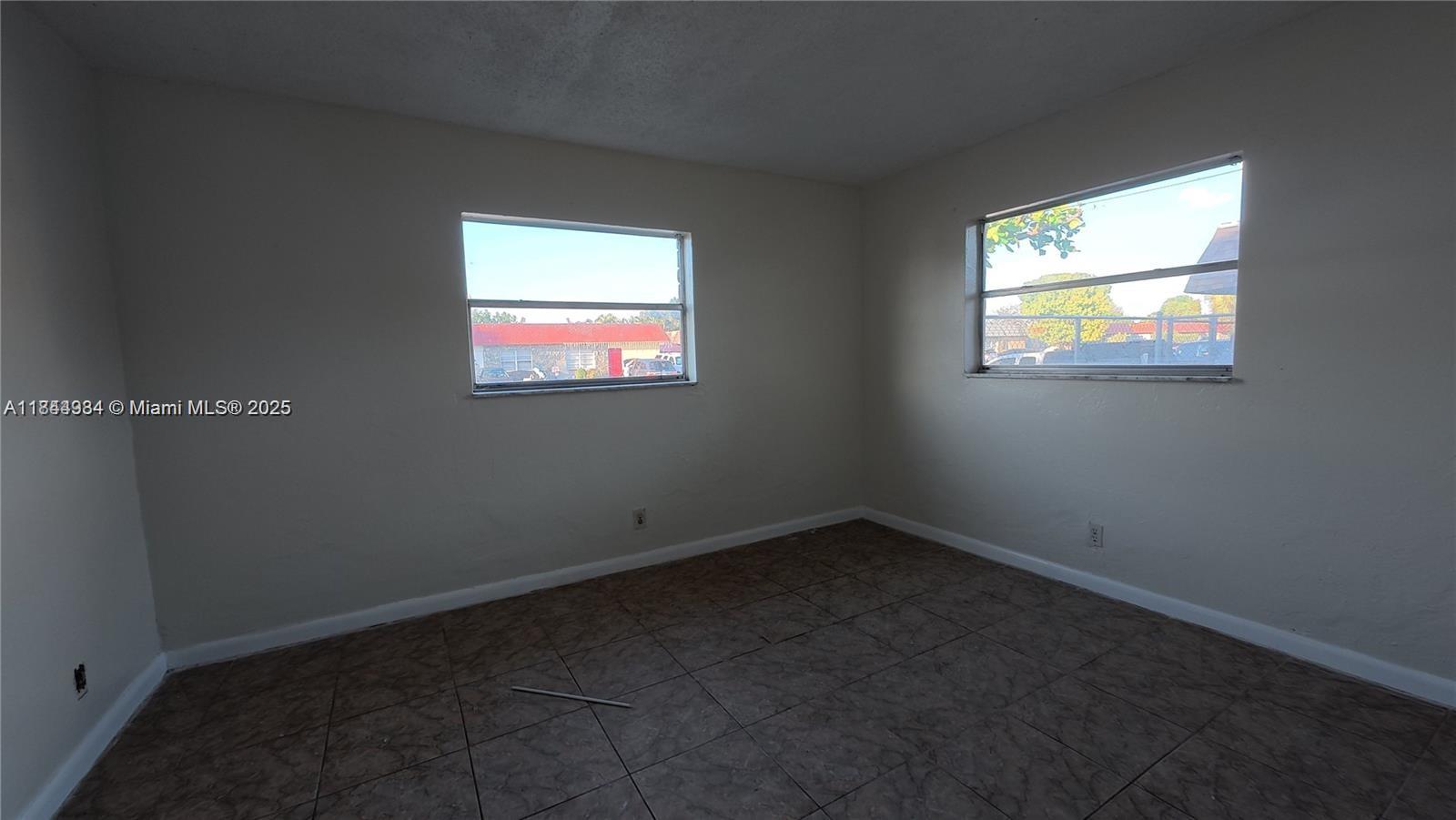 See details / 3732 sq. ft. $ 2025-08-02 0 Photo