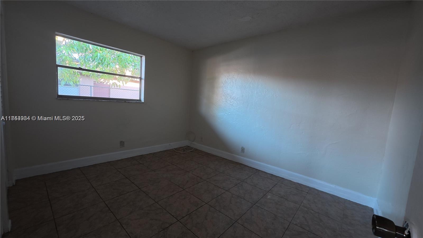 See details / 3732 sq. ft. $ 2025-08-02 0 Photo