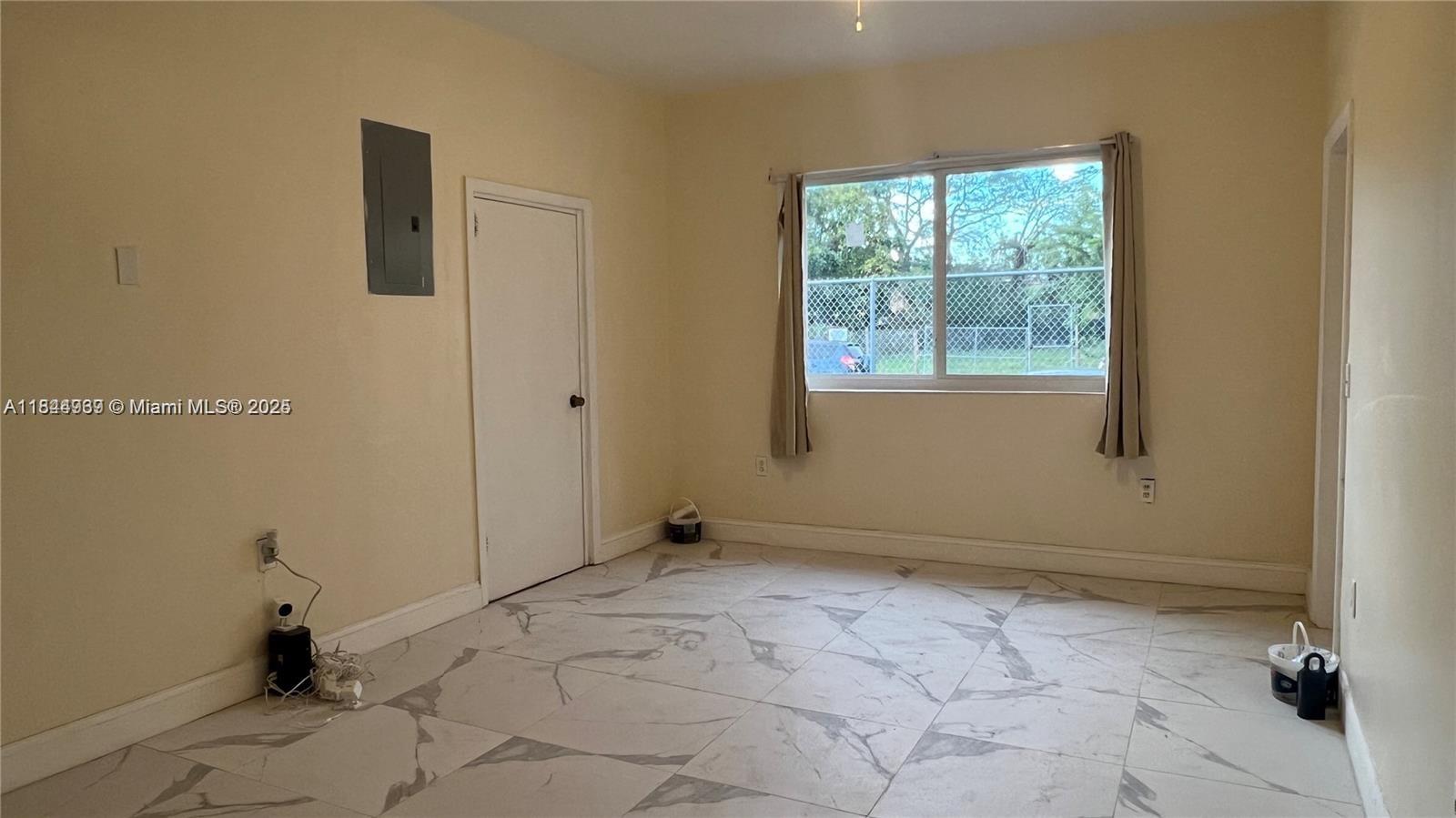 See details / 2822 sq. ft. $ 2025-07-22 0 Photo