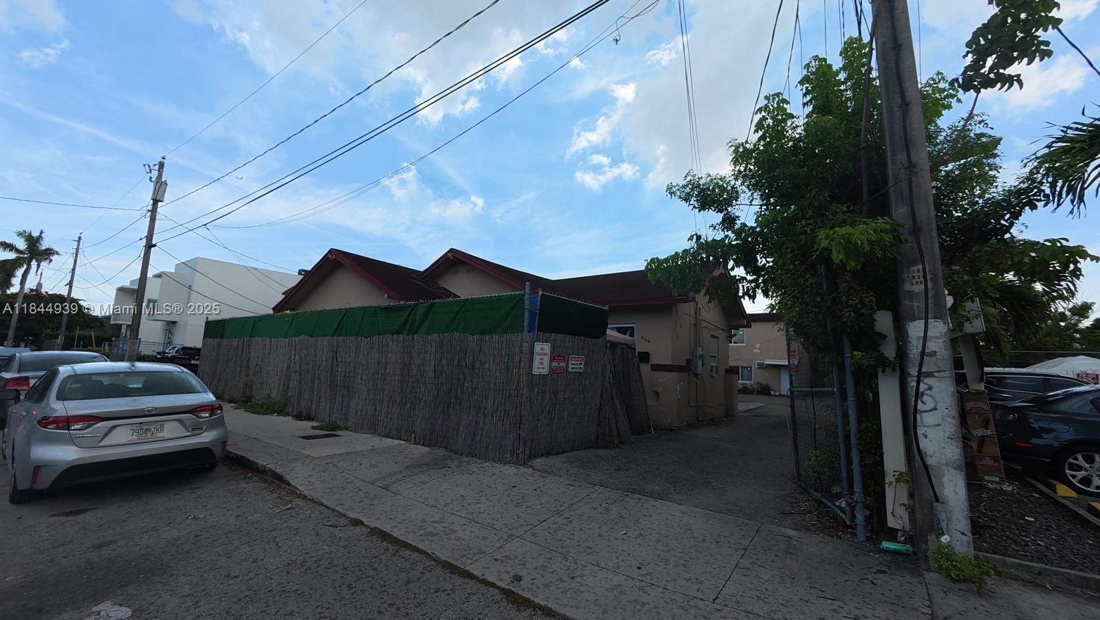 See details / 2822 sq. ft. $ 2025-07-22 0 Photo