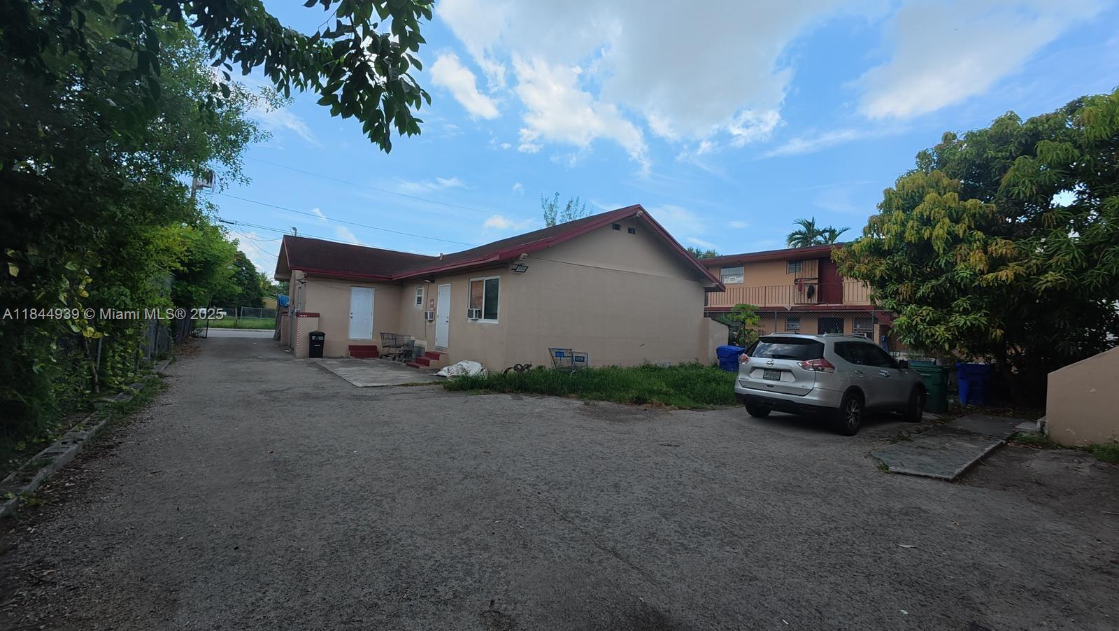 See details / 2822 sq. ft. $ 2025-07-22 0 Photo