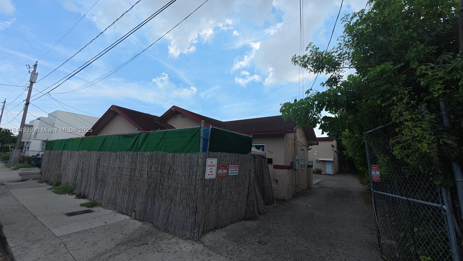 See details / 2822 sq. ft. $ 2025-07-22 0 Photo