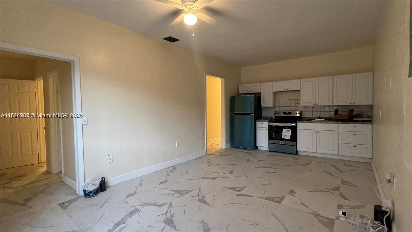 See details / 2822 sq. ft. $ 2025-07-22 0 Photo