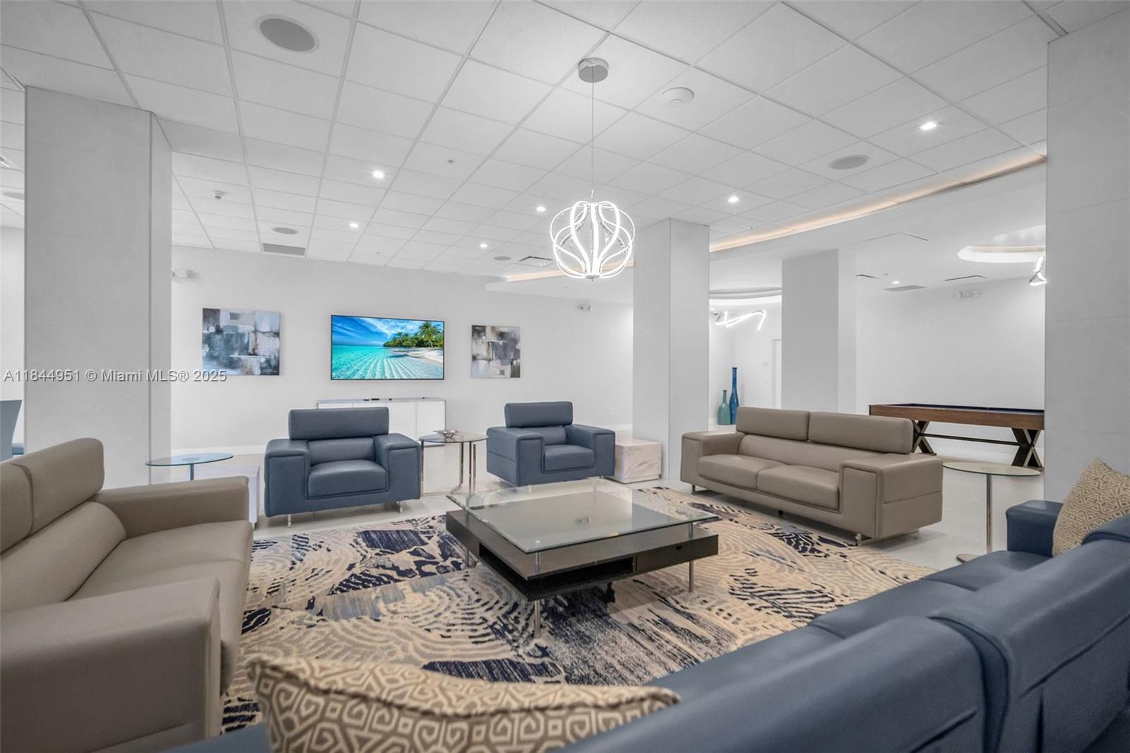 Photo of 3001 Ocean Dr  #1231, Hollywood, Florida, 33019 - 