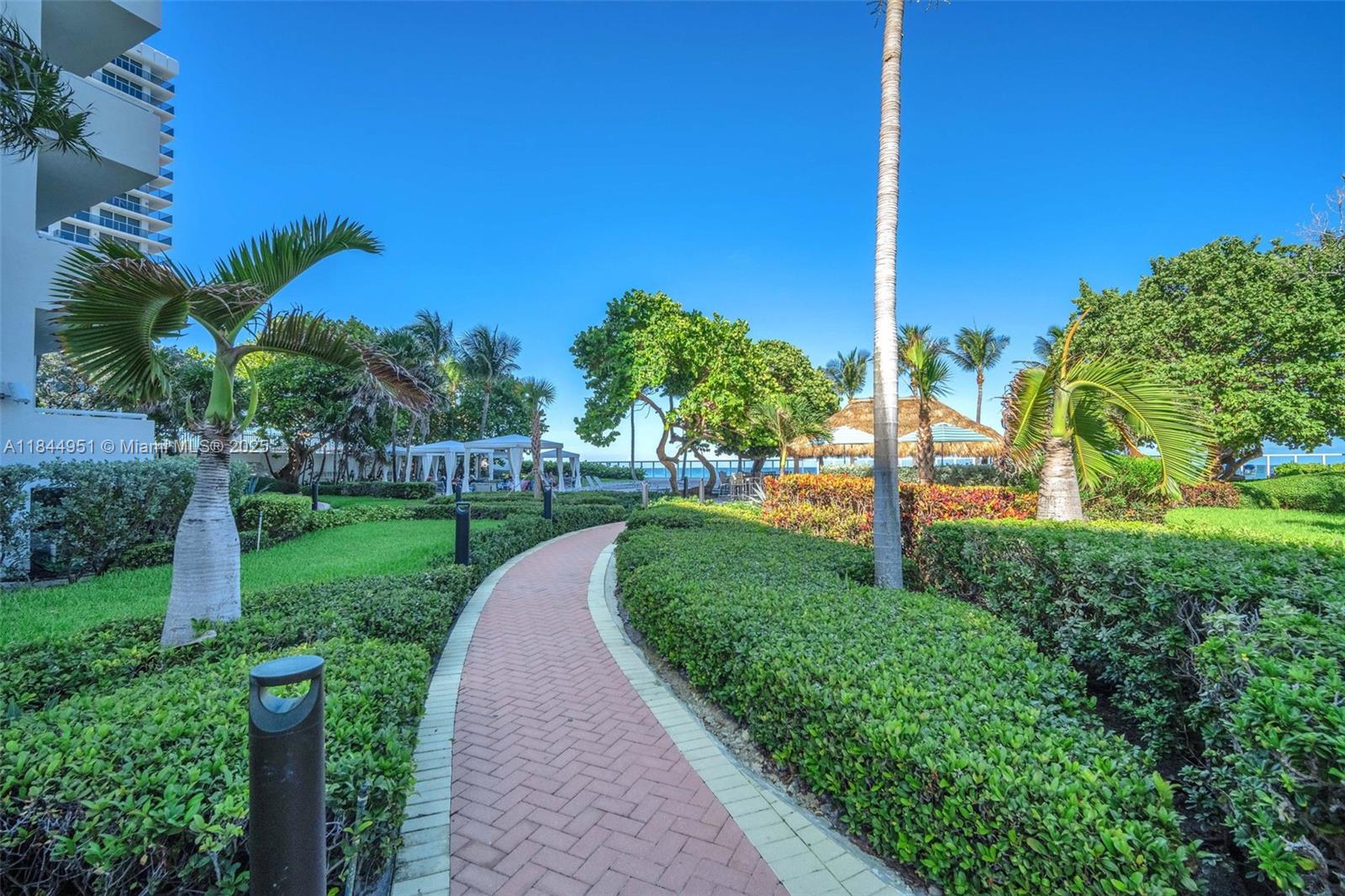Photo of 3001 Ocean Dr  #1231, Hollywood, Florida, 33019 - 