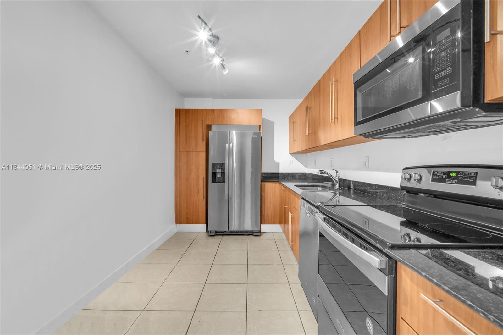 Photo of 3001 Ocean Dr #1231, Hollywood, Florida, 33019 -