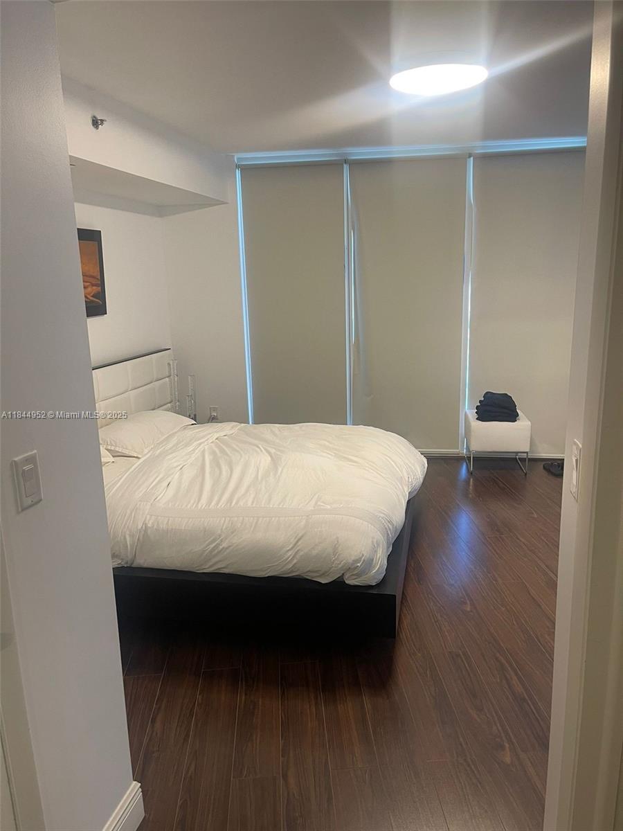 Ver detalles 3102 2 / 2 1396 sq. ft. $ 2025-07-22 0 foto