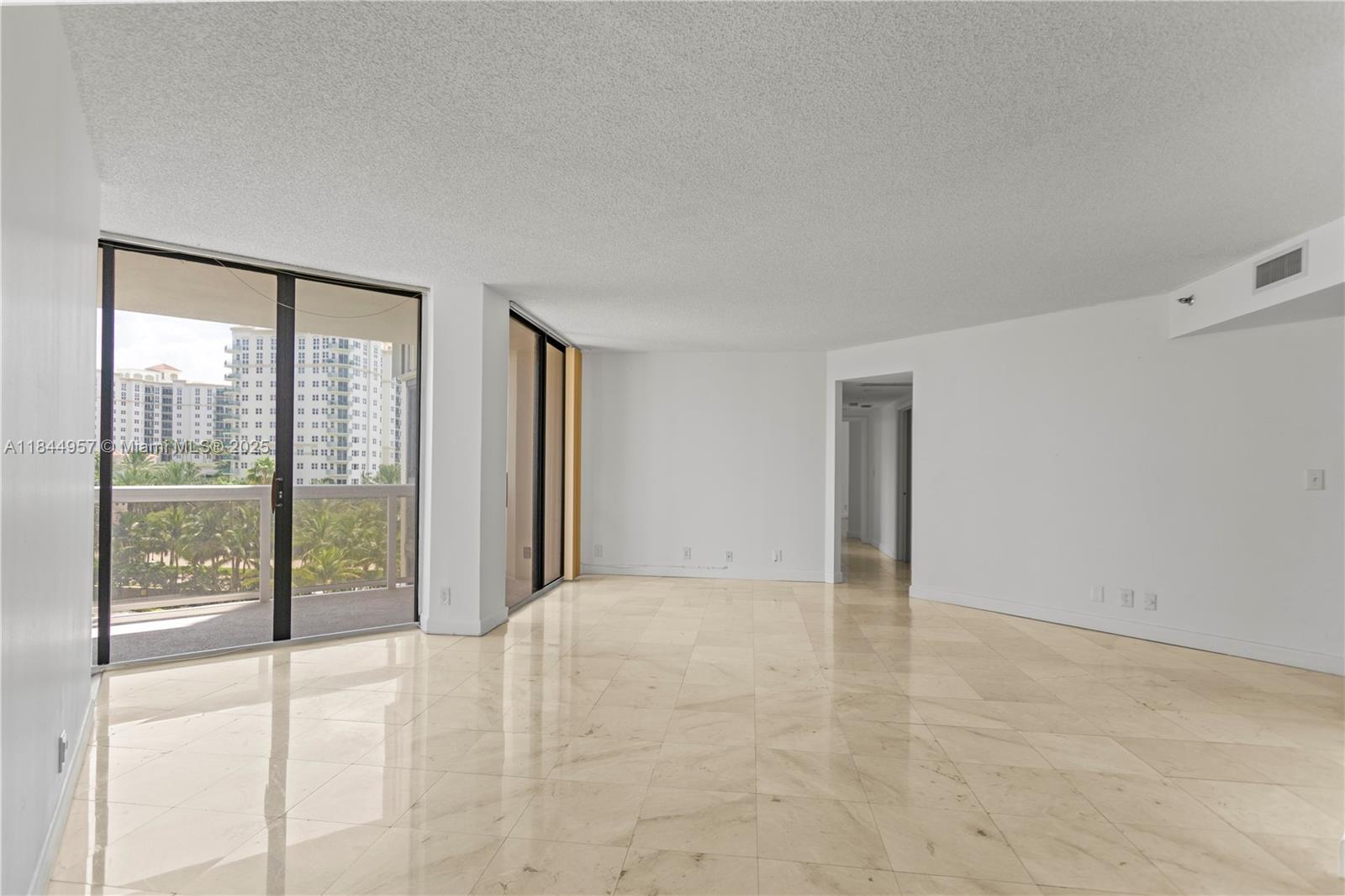 Photo of 20185 Country Club Dr  #502, Aventura, Florida, 33180 - 