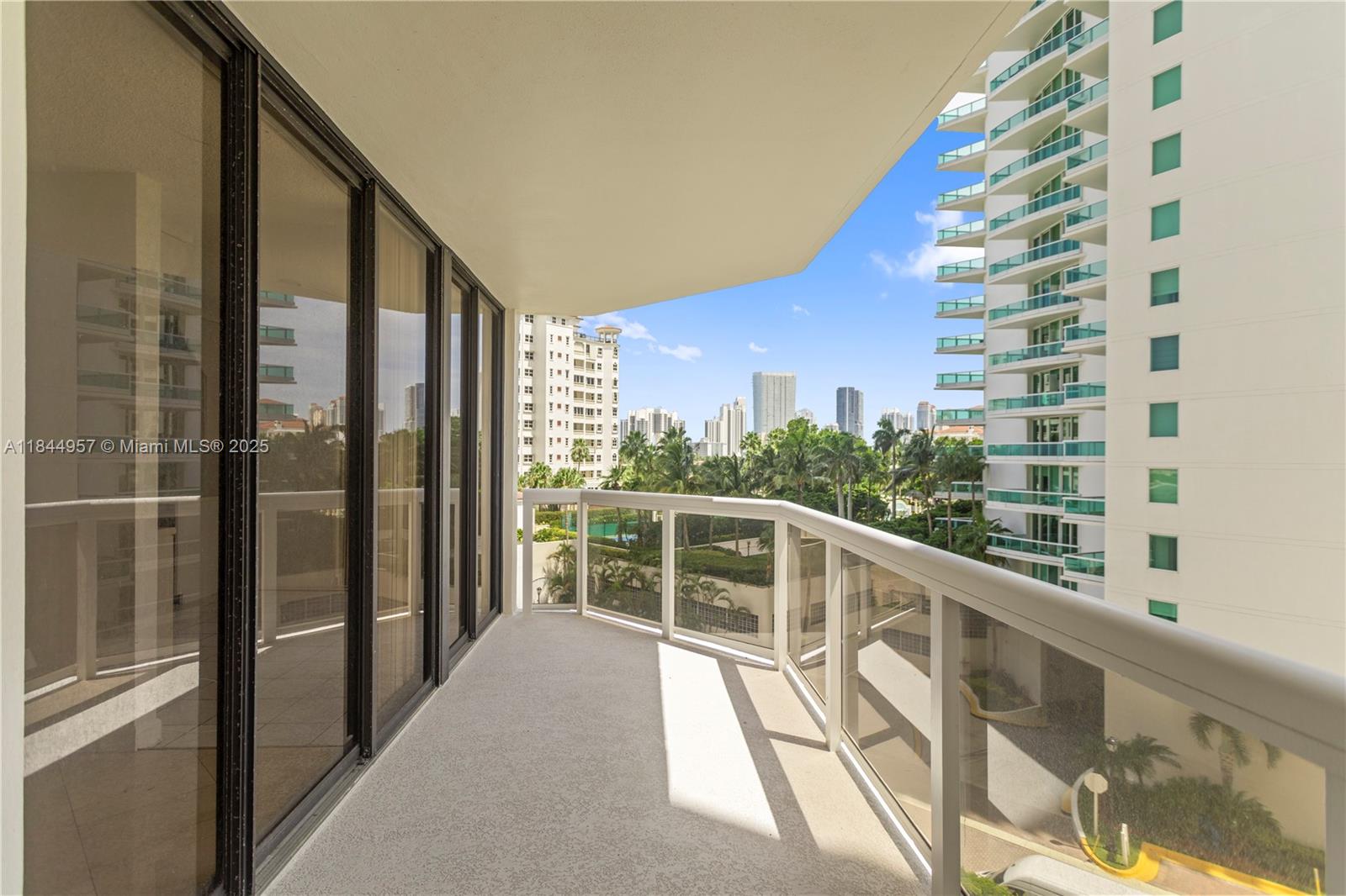 Photo of 20185 Country Club Dr  #502, Aventura, Florida, 33180 - 