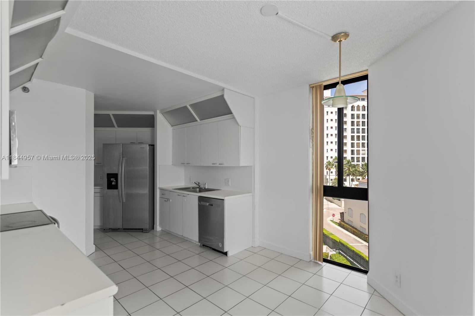 Photo of 20185 Country Club Dr  #502, Aventura, Florida, 33180 - 