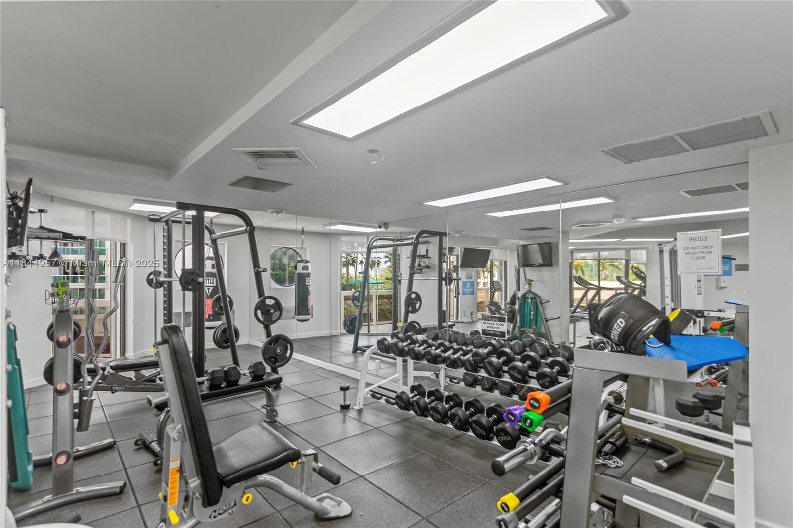Photo of 20185 Country Club Dr  #502, Aventura, Florida, 33180 - 