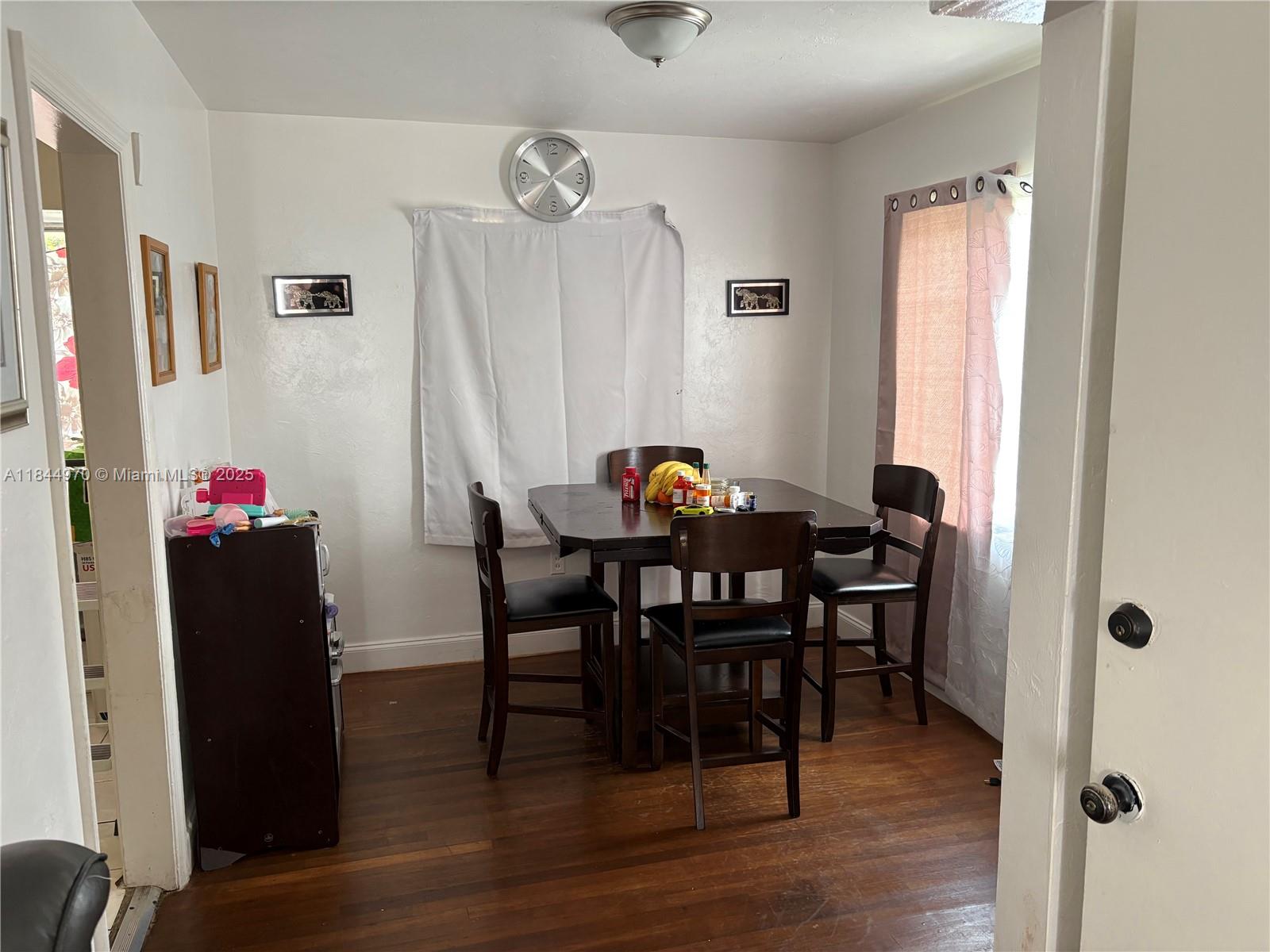 See details / 1962 sq. ft. $ 2025-07-22 0 Photo