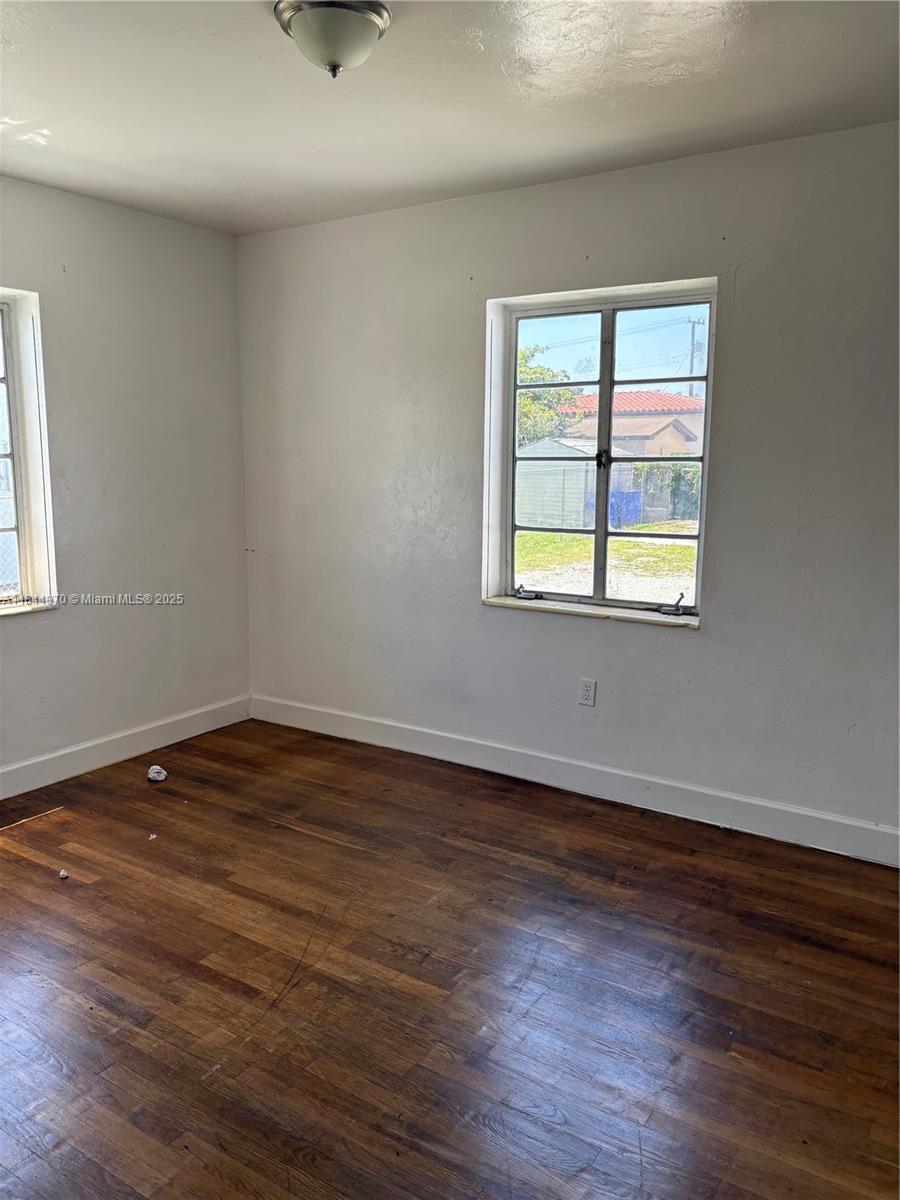 See details / 1962 sq. ft. $ 2025-07-22 0 Photo