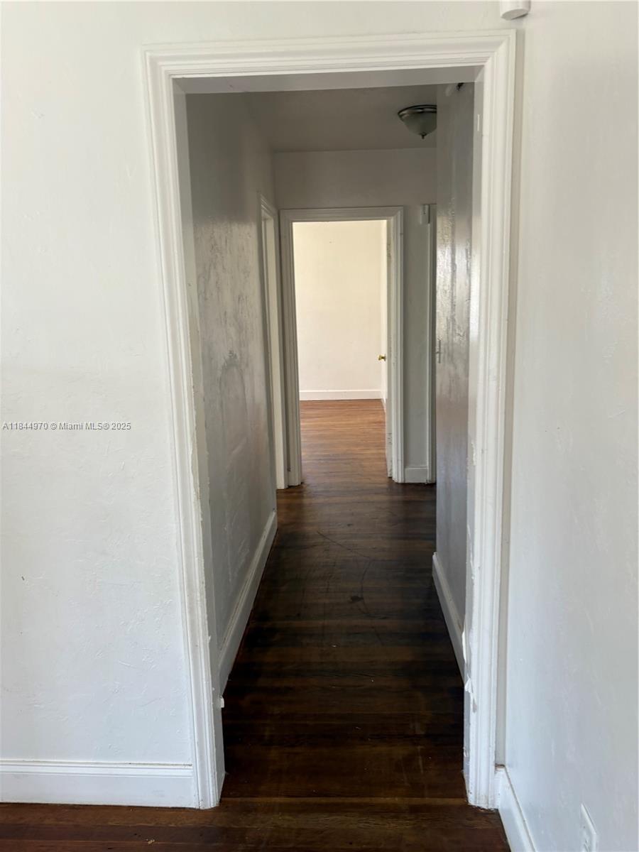 See details / 1962 sq. ft. $ 2025-07-22 0 Photo