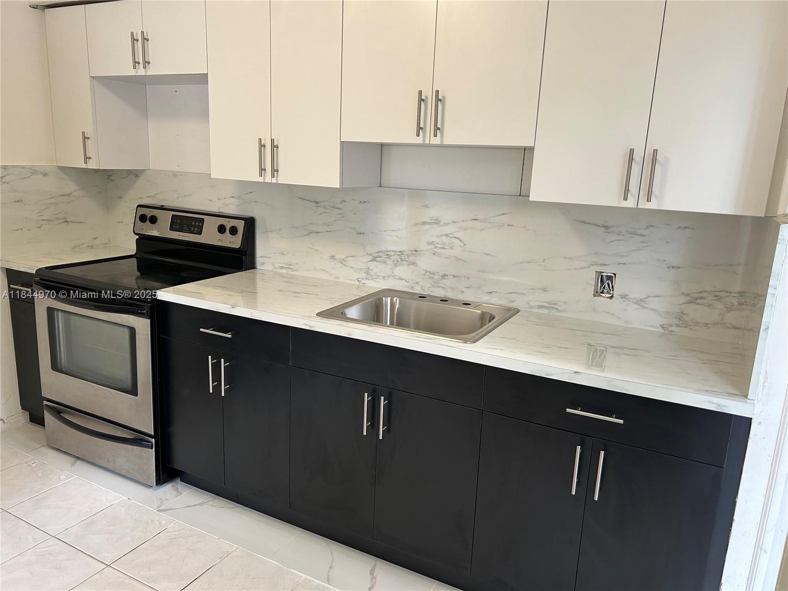 See details / 1962 sq. ft. $ 2025-07-22 0 Photo