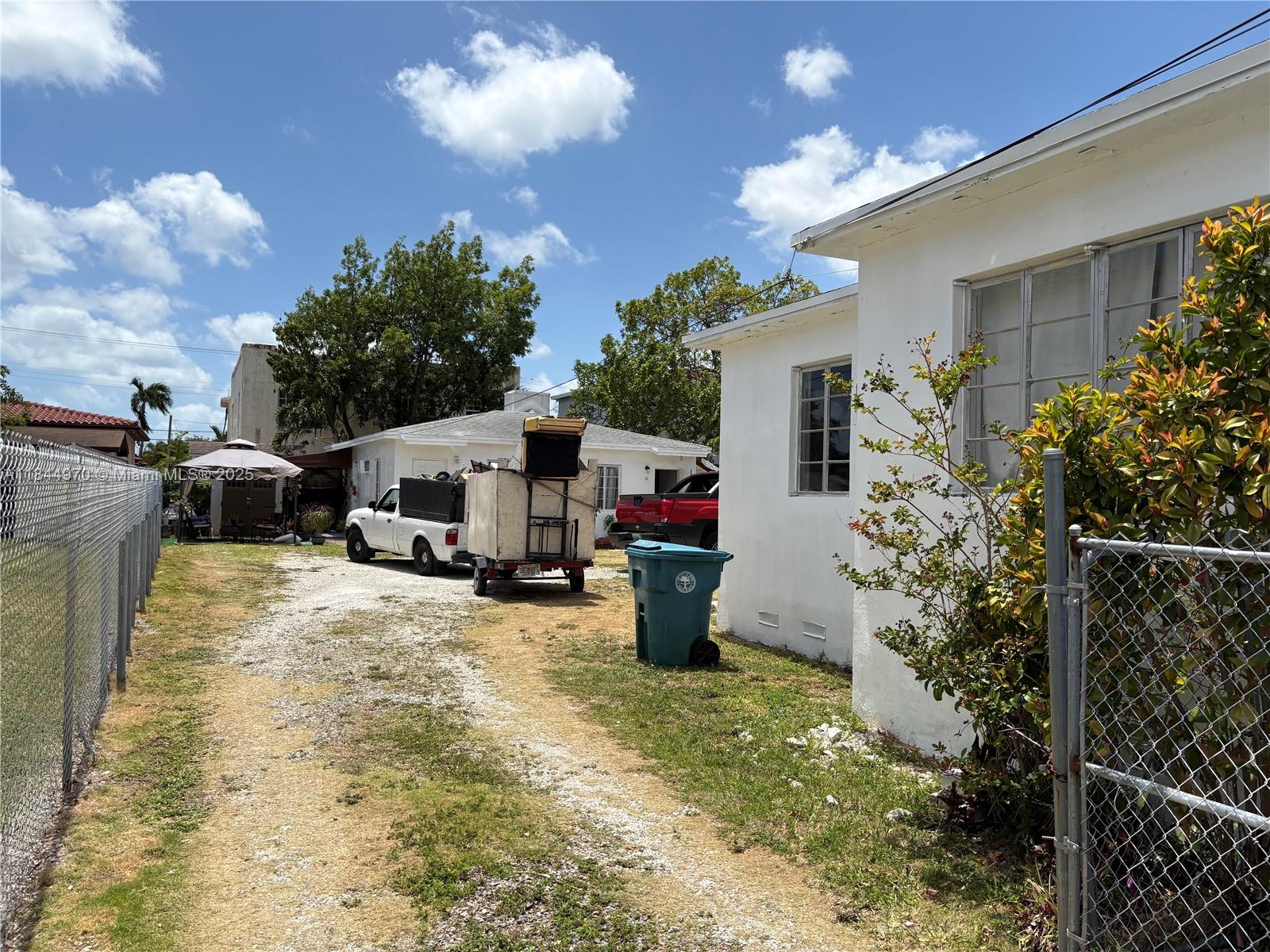See details / 1962 sq. ft. $ 2025-07-22 0 Photo