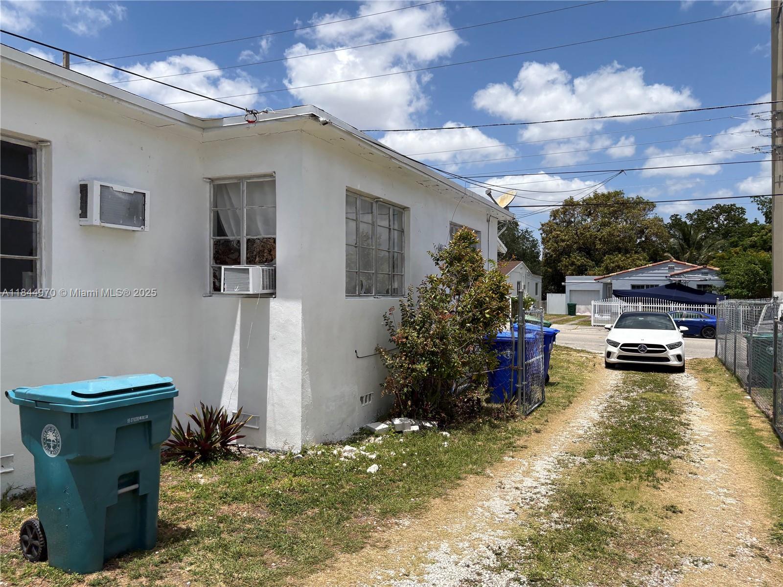 See details / 1962 sq. ft. $ 2025-07-22 0 Photo