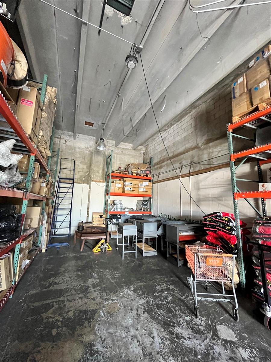 See details / sq. ft. $ 2025-08-27 0 Photo