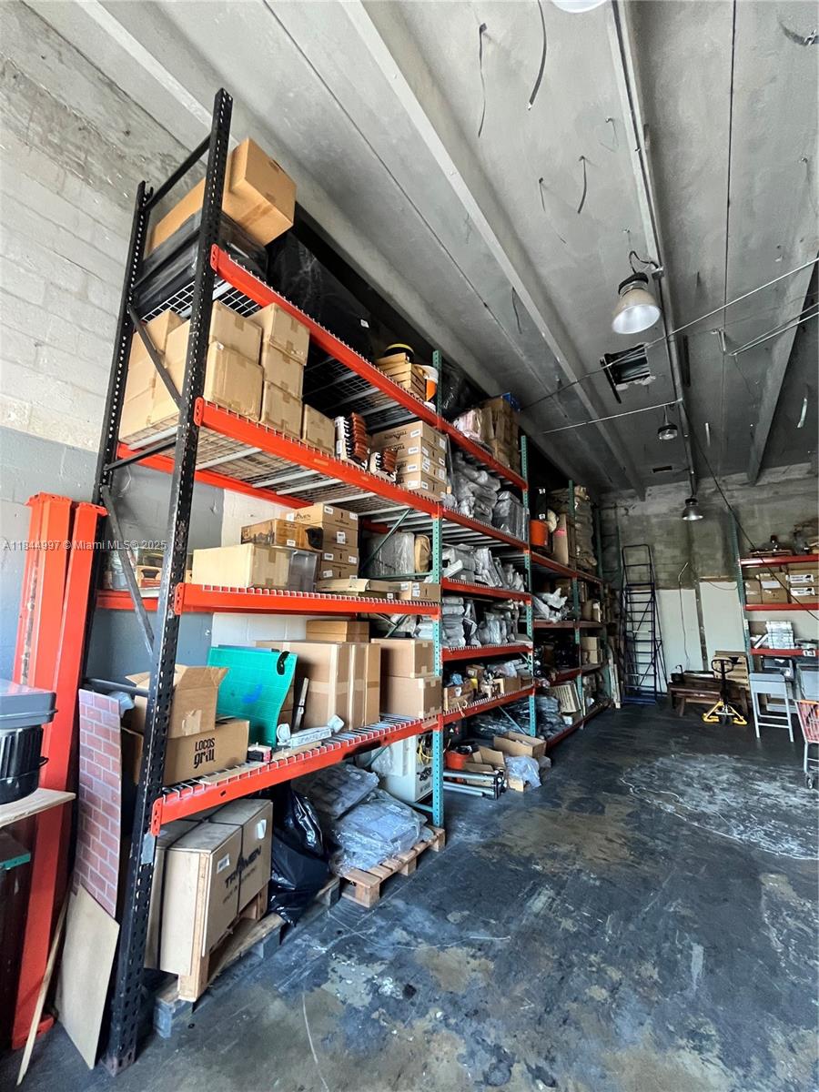 See details / sq. ft. $ 2025-08-27 0 Photo