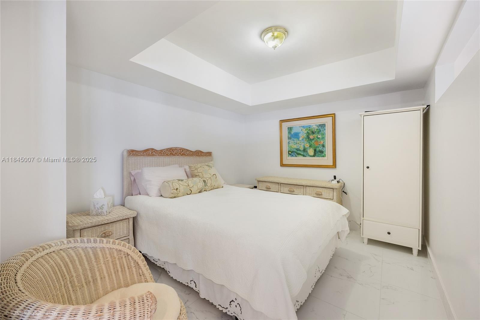 Photo of 16425 Collins Ave  #2215, Sunny Isles Beach, Florida, 33160 - Convertible guest bedroom.