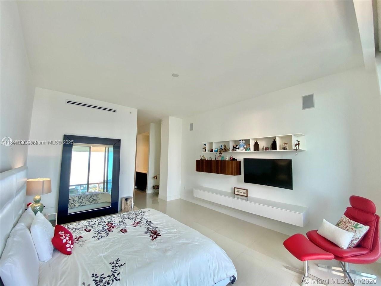Photo of 3300 188th St  #LPH11, Aventura, Florida, 33180 - 