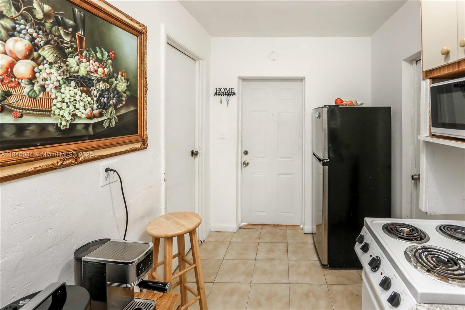Ver detalles / 1200 sq. ft. $ 2025-07-22 0 foto