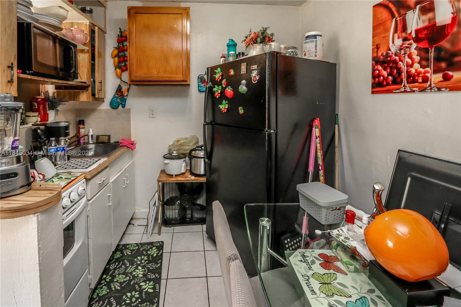 Ver detalles / 1200 sq. ft. $ 2025-07-22 0 foto