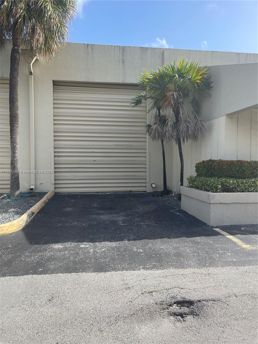 See details A9 / sq. ft. $ 2025-07-22 0 Photo