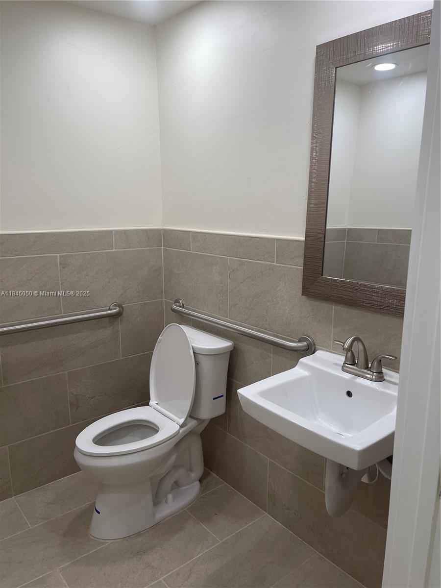 See details A9 / sq. ft. $ 2025-07-22 0 Photo