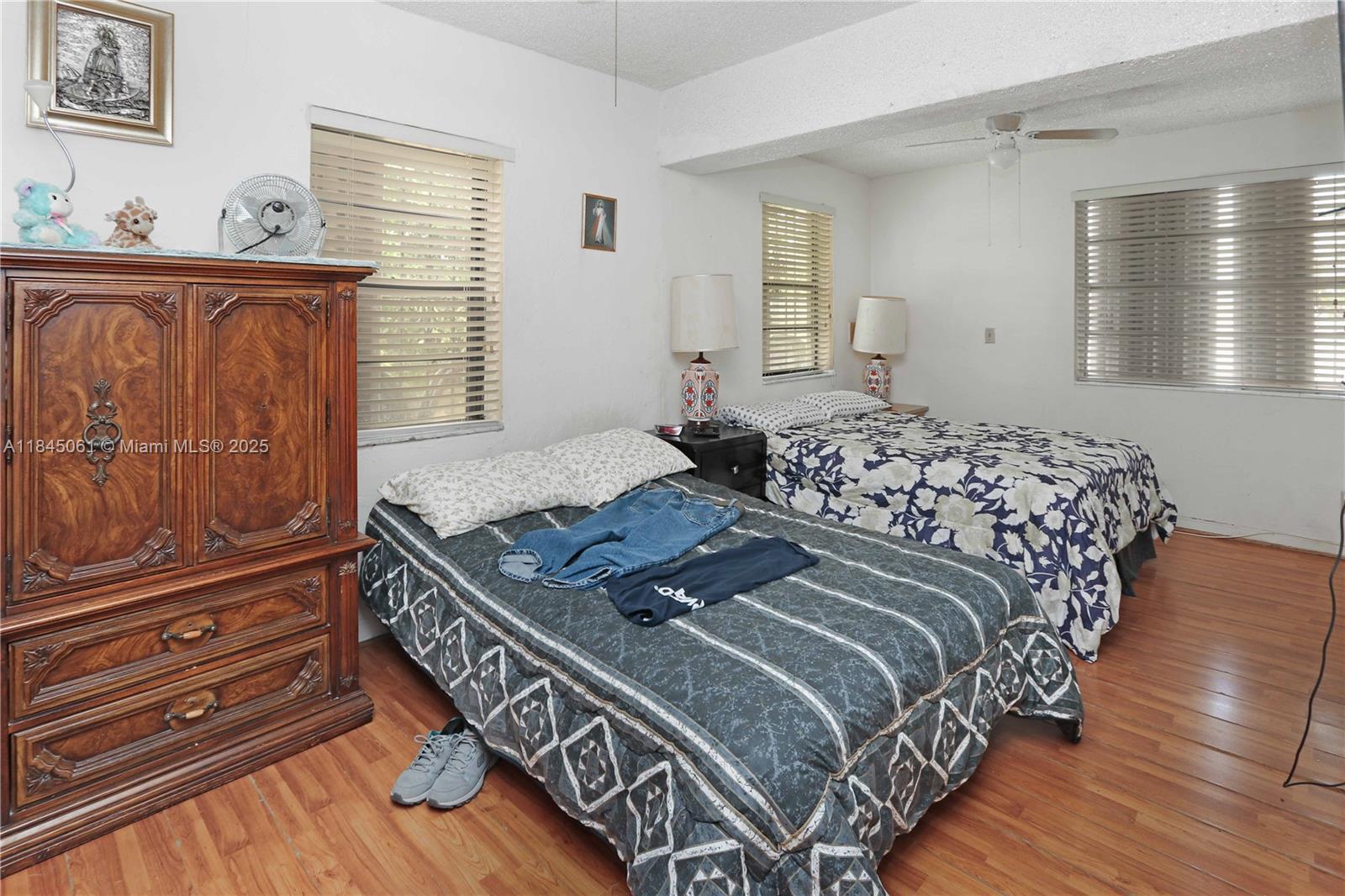 See details / sq. ft. $ 2025-07-22 0 Photo