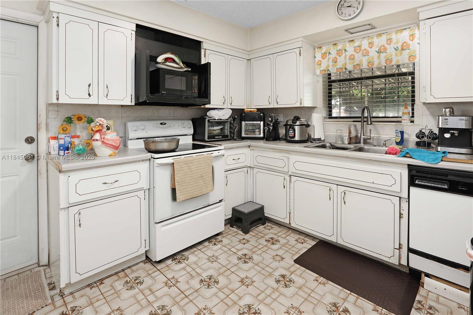 See details / sq. ft. $ 2025-07-22 0 Photo