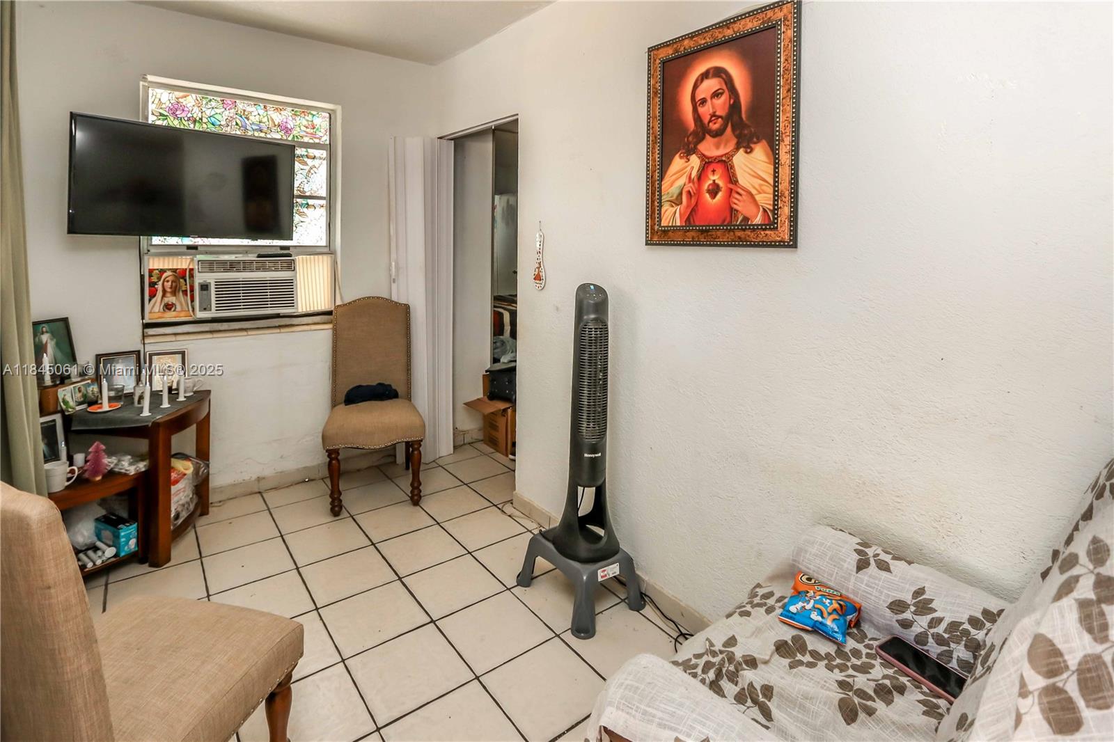 See details / sq. ft. $ 2025-07-22 0 Photo