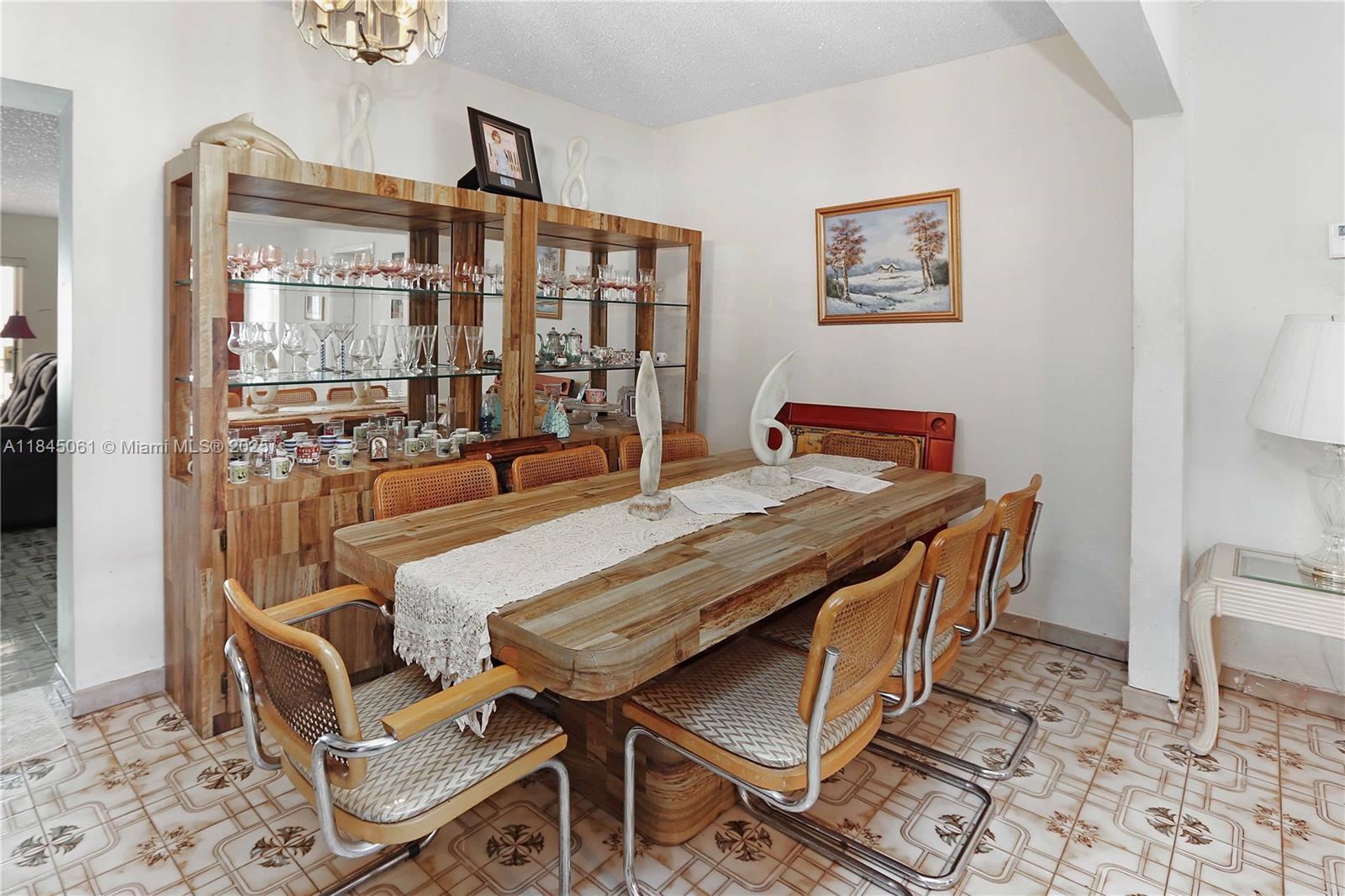 See details / sq. ft. $ 2025-07-22 0 Photo