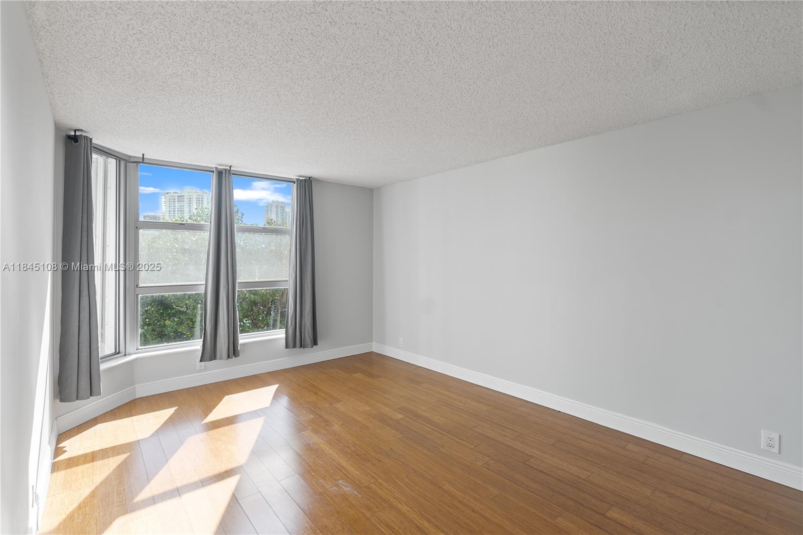 Photo of 3400 192nd St  #311, Aventura, Florida, 33180 - 