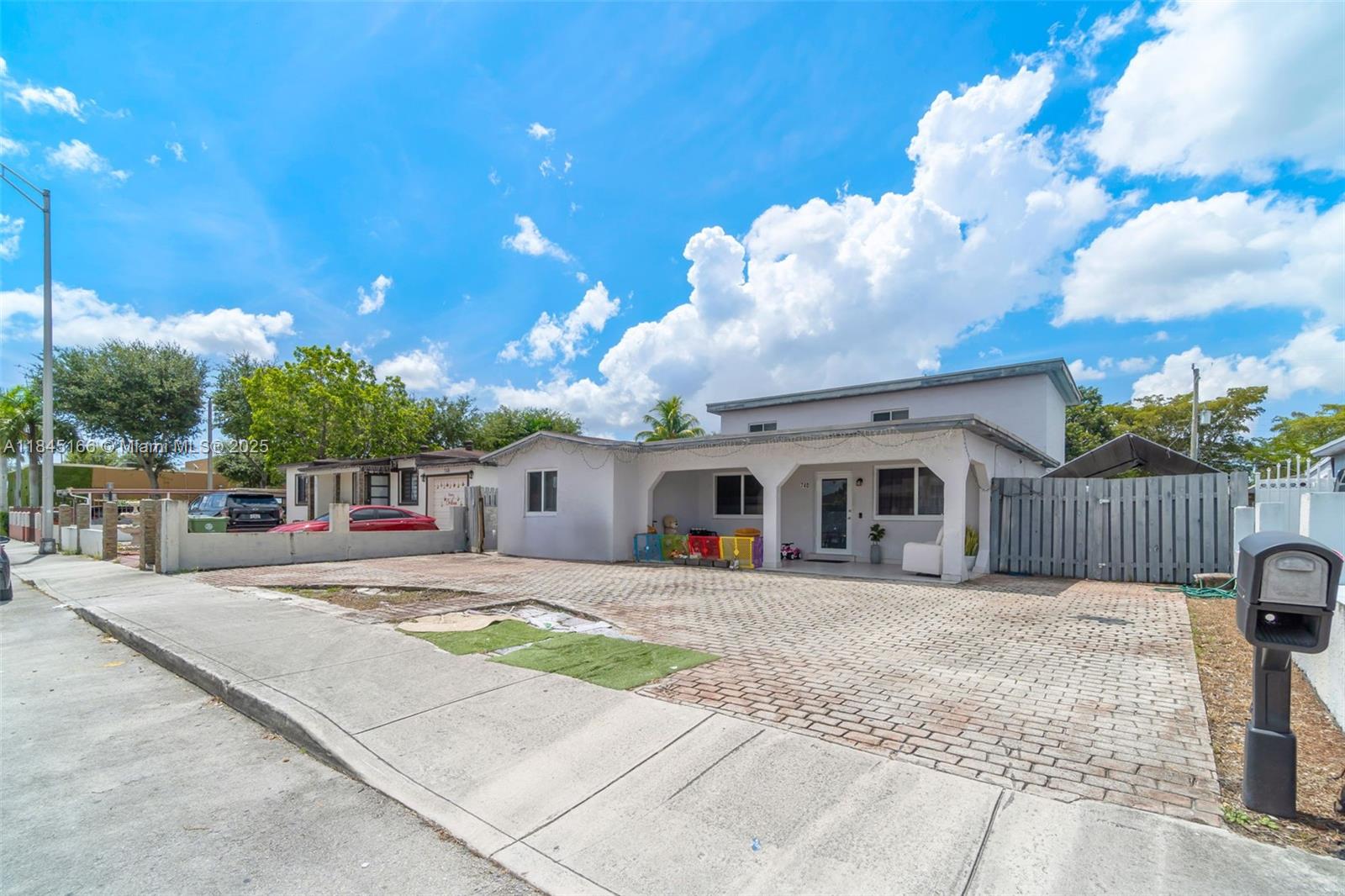 See details / 3228 sq. ft. $ 2025-07-22 0 Photo
