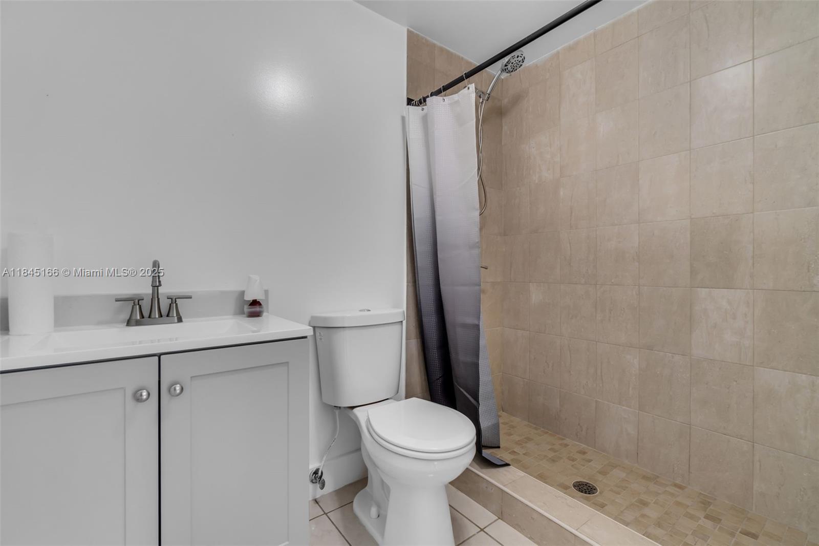 See details / 3228 sq. ft. $ 2025-07-22 0 Photo