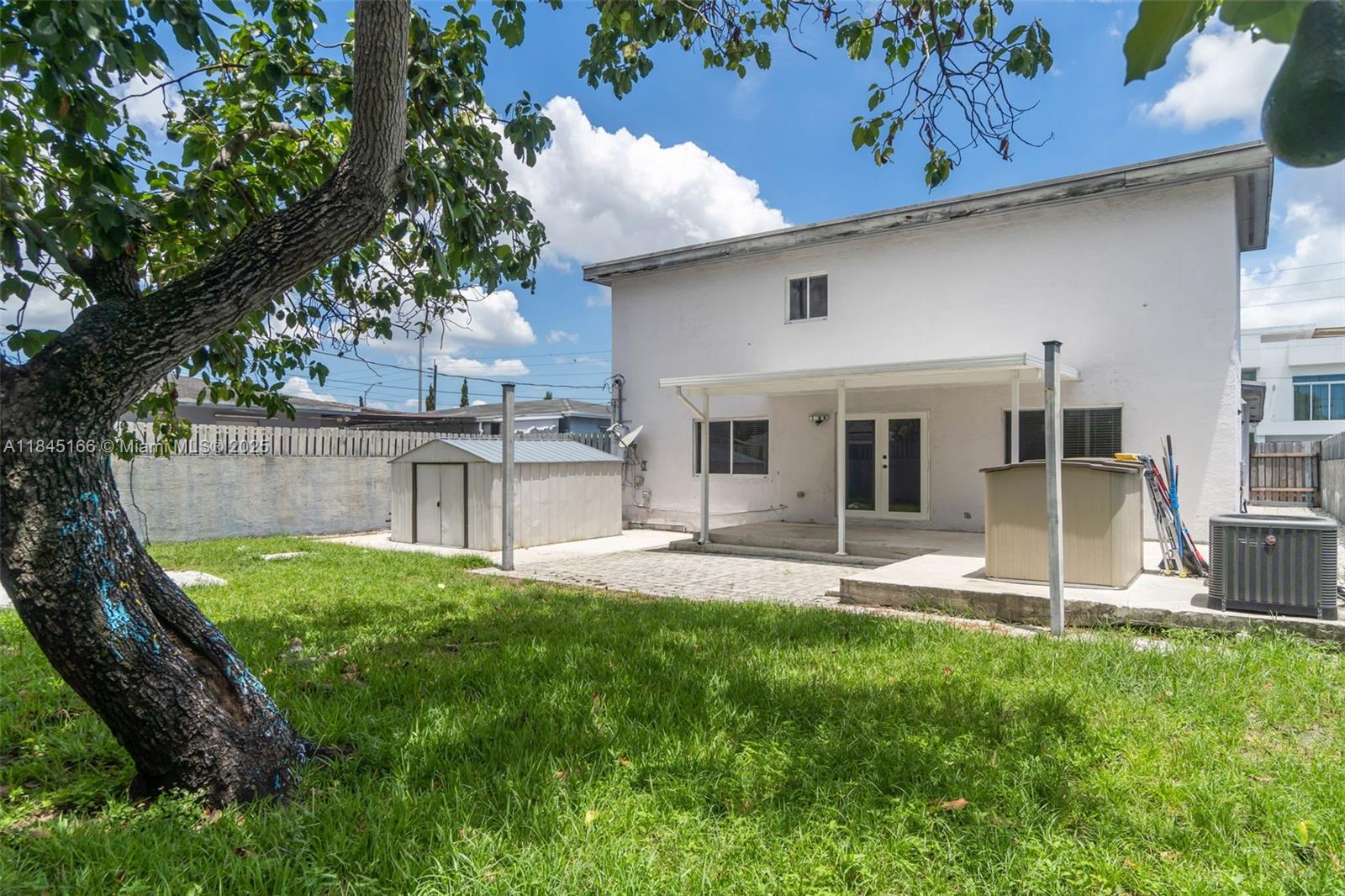 See details / 3228 sq. ft. $ 2025-07-22 0 Photo