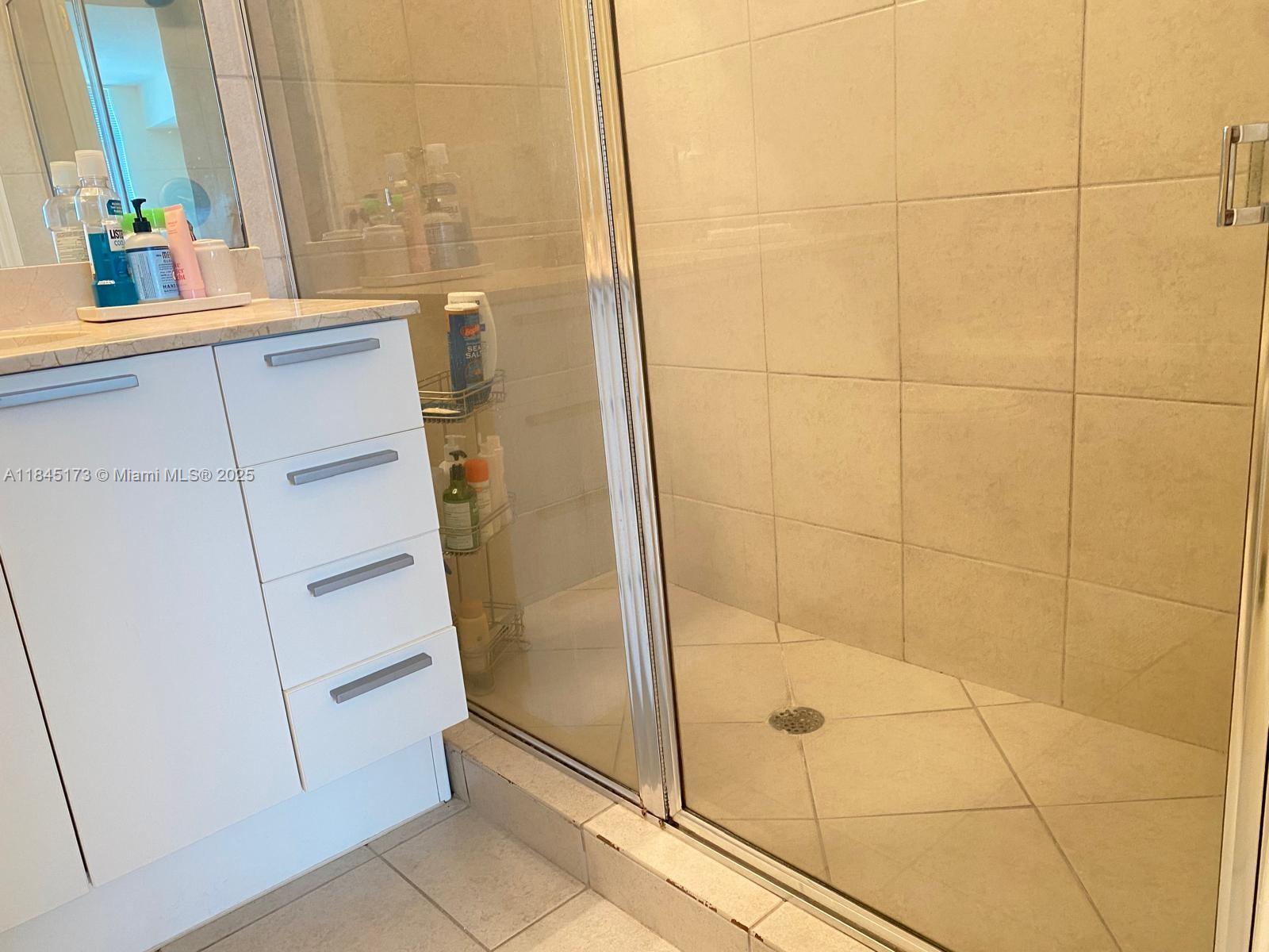 Photo of 140 Dixie Hwy  #704, Hollywood, Florida, 33020 - 