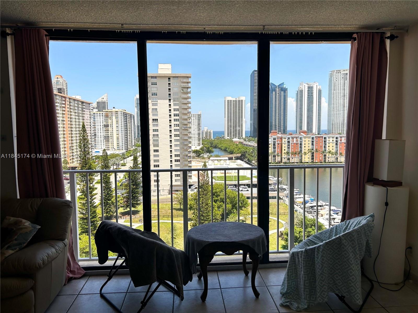 See details 1415 0 / 1 732 sq. ft. $ 2025-07-22 0 Photo