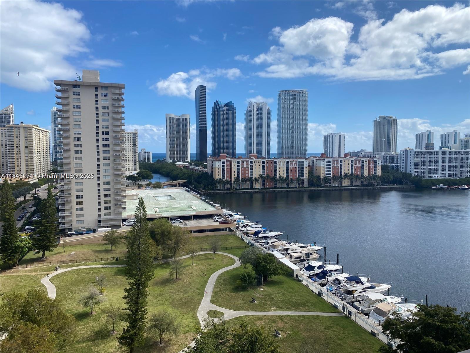 See details 1415 0 / 1 732 sq. ft. $ 2025-07-22 0 Photo