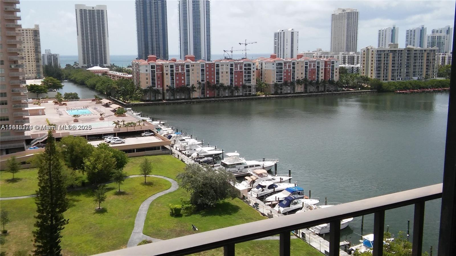 See details 1415 0 / 1 732 sq. ft. $ 2025-07-22 0 Photo