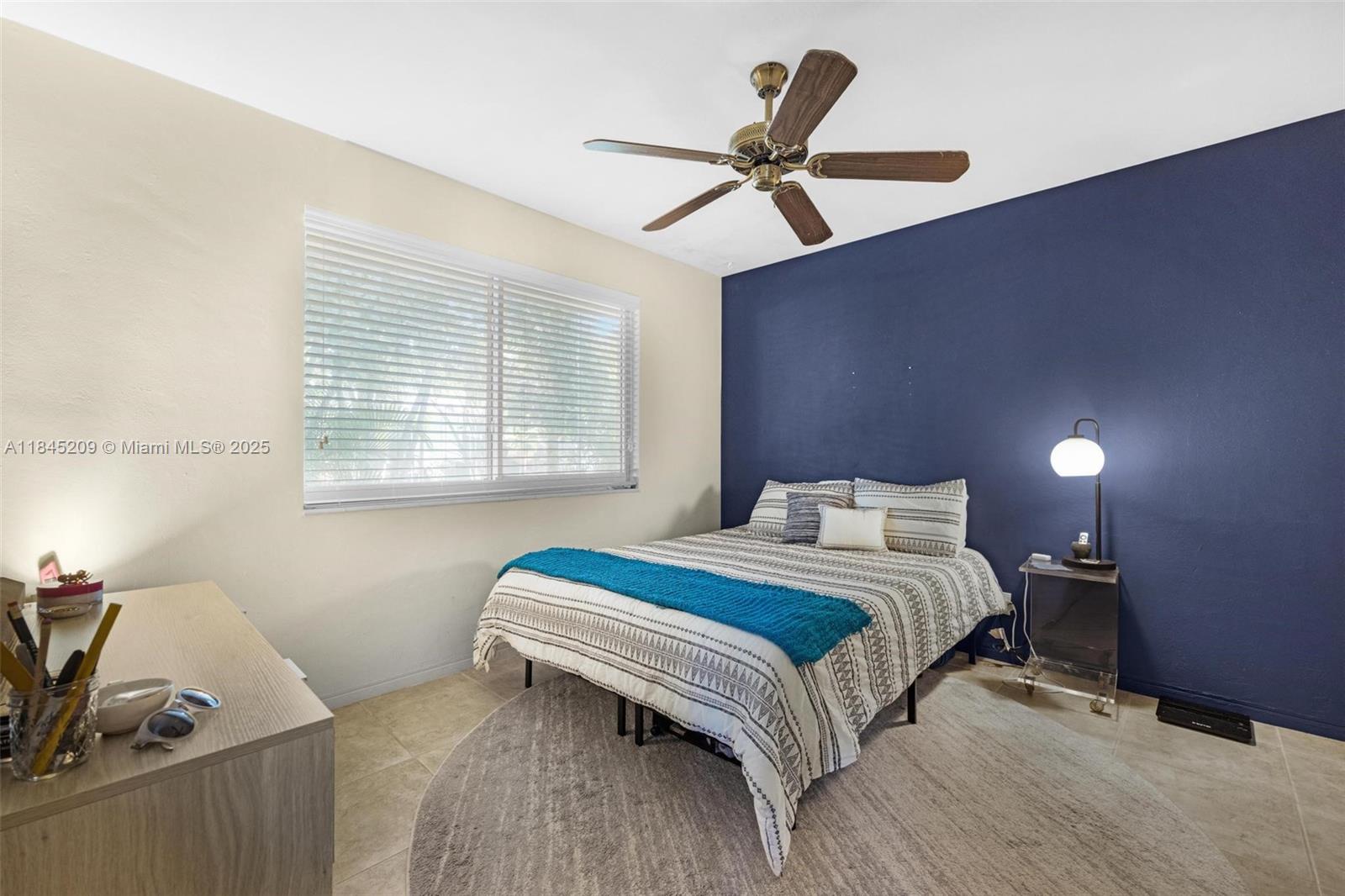 See details / 1828 sq. ft. $ 2025-07-22 0 Photo