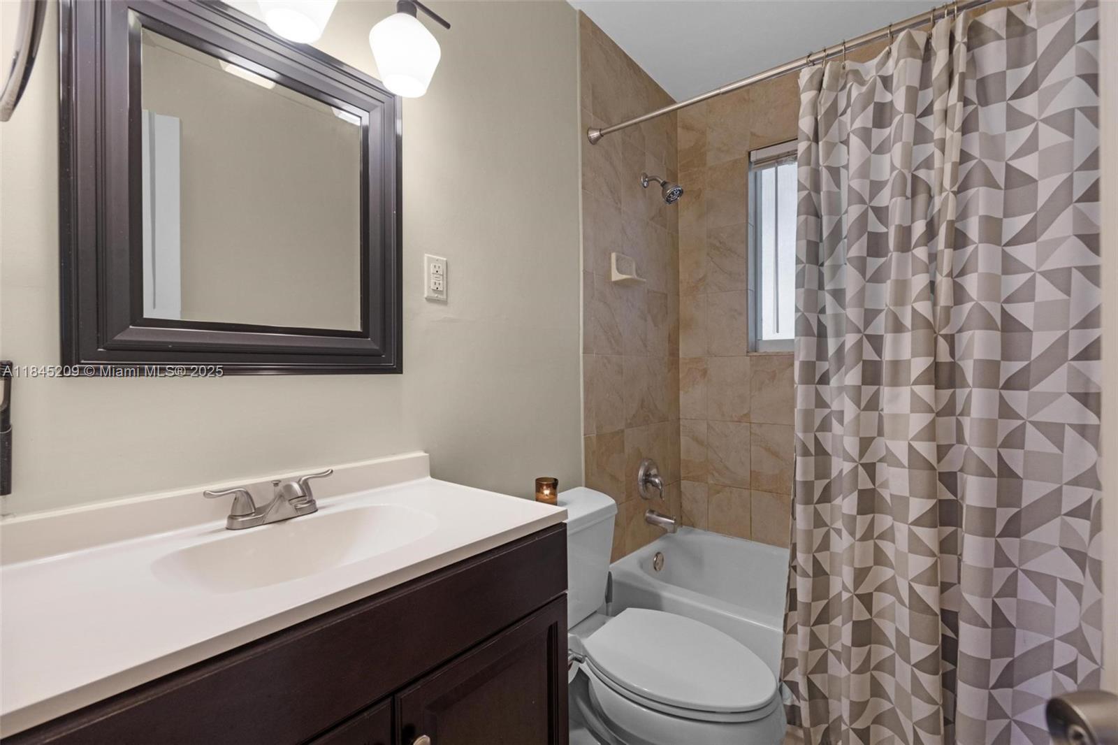 See details / 1828 sq. ft. $ 2025-07-22 0 Photo