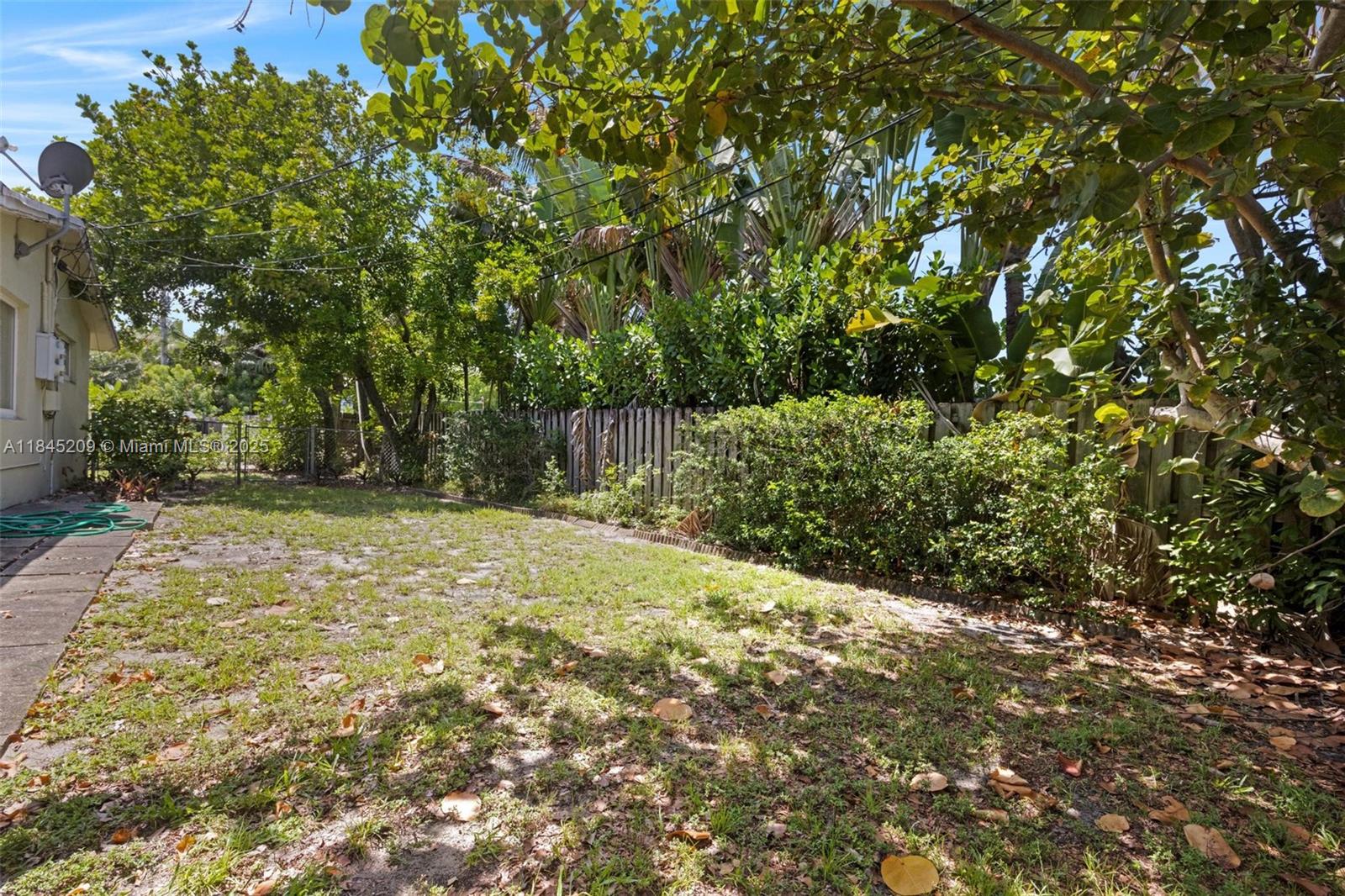 See details / 1828 sq. ft. $ 2025-07-22 0 Photo