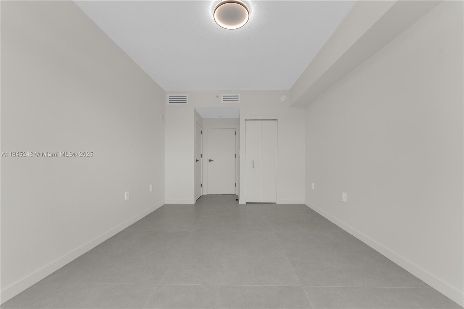 Photo of 140 Dixie Hwy  #735, Hollywood, Florida, 33020 - 