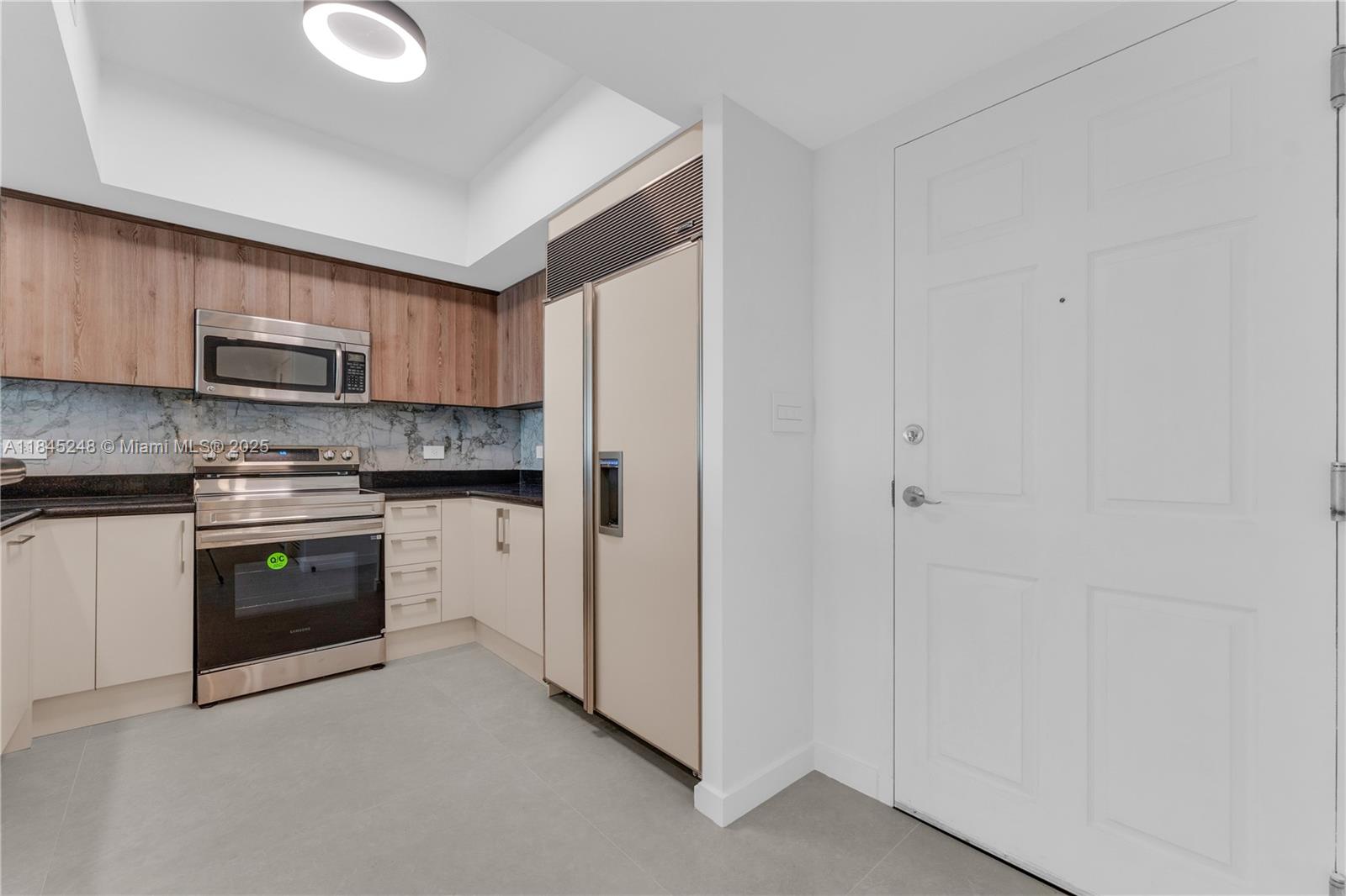 Photo of 140 Dixie Hwy  #735, Hollywood, Florida, 33020 - 