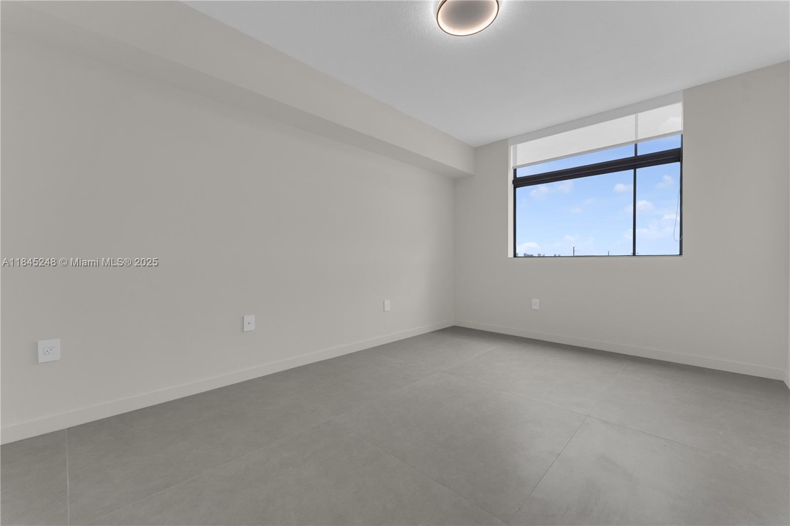 Photo of 140 Dixie Hwy  #735, Hollywood, Florida, 33020 - 