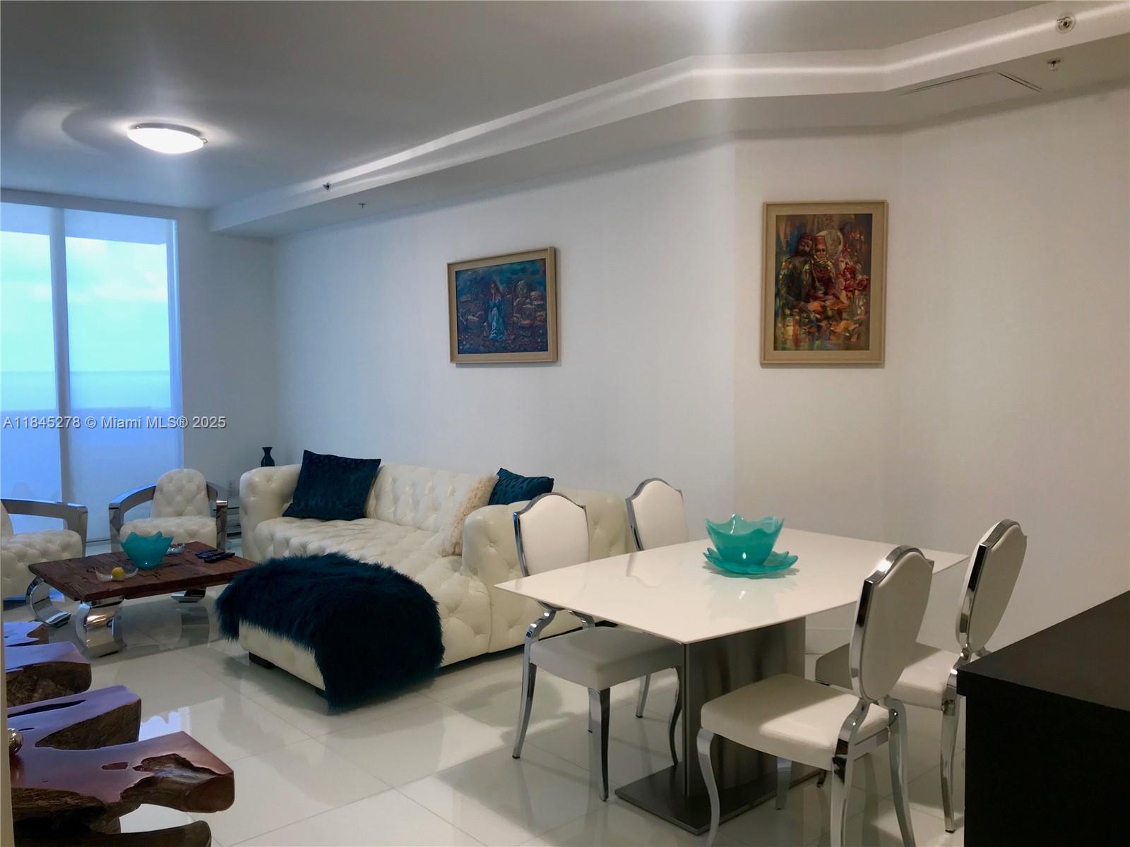 See details 3302 1 / 2 958 sq. ft. $ 2025-07-22 0 Photo